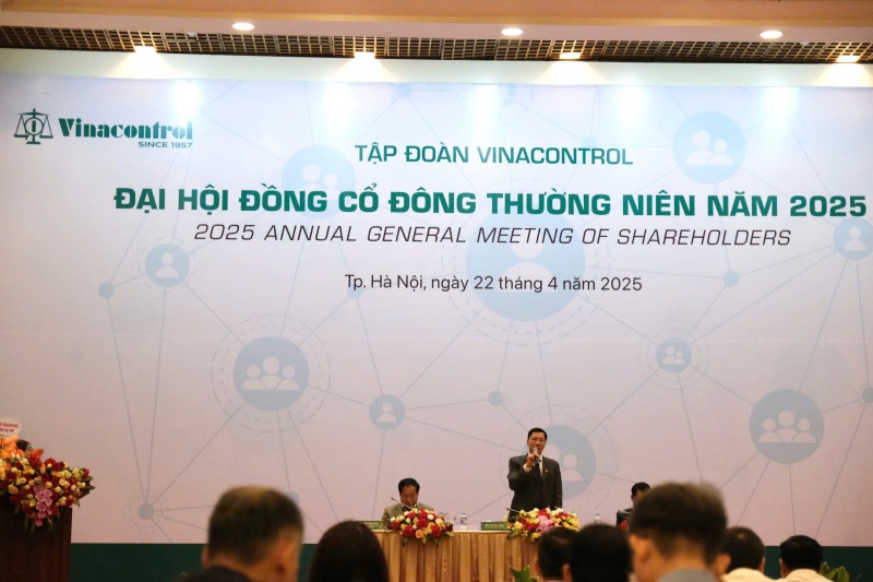dai_hoi_dong_co_dong_2025_vinacontrol_800_04