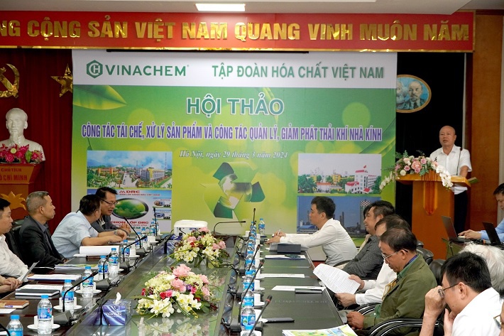 vinachem-day-manh-tai-che-xu-ly-chat-thai-va-giam-phat-thai-khi-nha-kinh_66066a0cc59b9 vinachem-day-manh-tai-che-xu-ly-chat-thai-va-giam-phat-thai-khi-nha-kinh_66066a0cc59b9