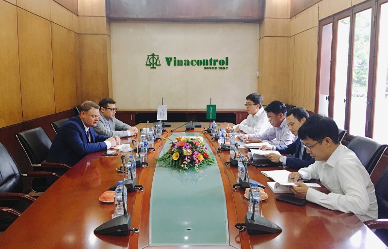 img_1870_800 img_1870_800